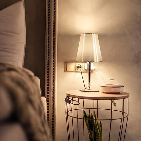 Luxury No. 91 Apartment